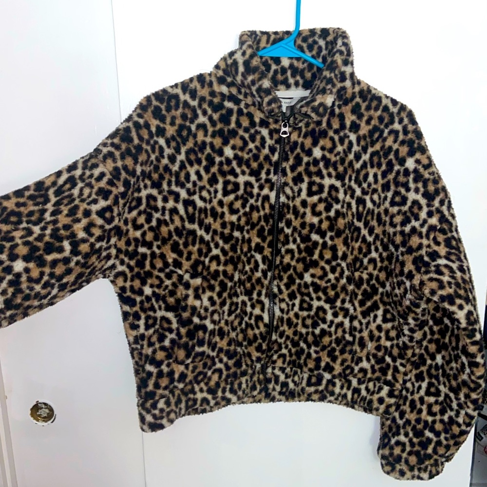 American Eagle brand, size medium cropped leopard print teddy jacket